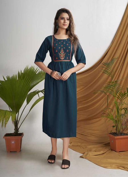 Shahar Roman 3-Piece Embroidered Kurta Set with Bottom & Dupatta